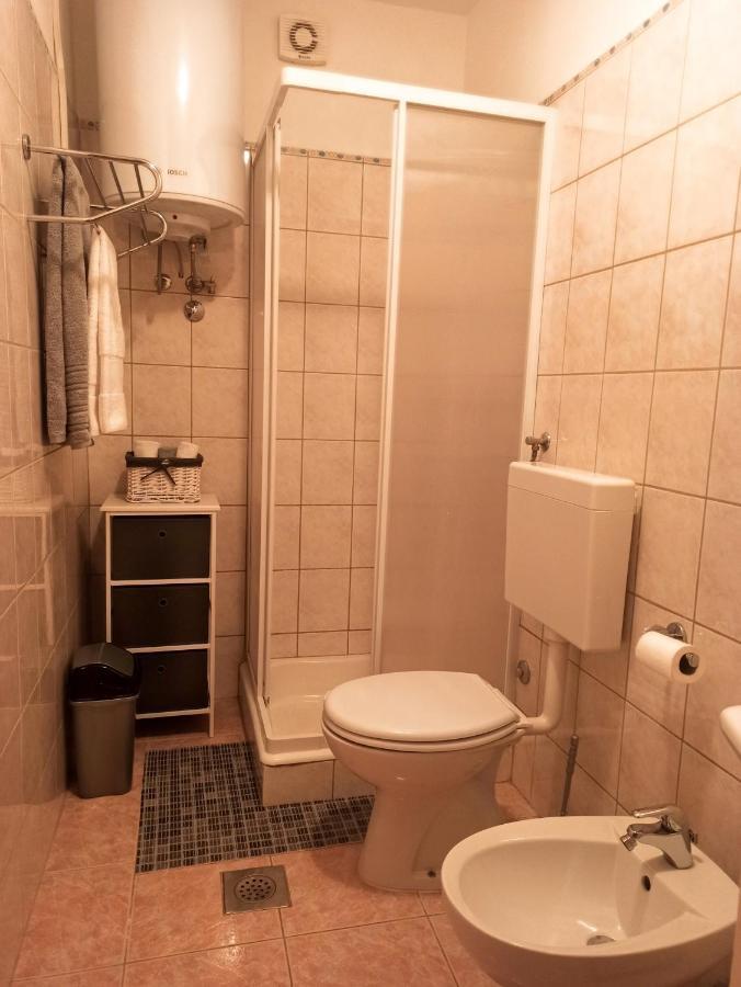 Apartman Dora Pula Buitenkant foto